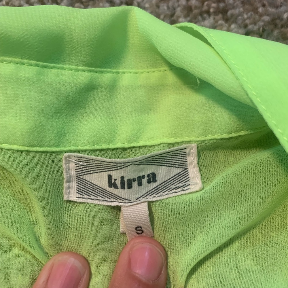 Kirra Sheer Button down - Picture 2 of 2
